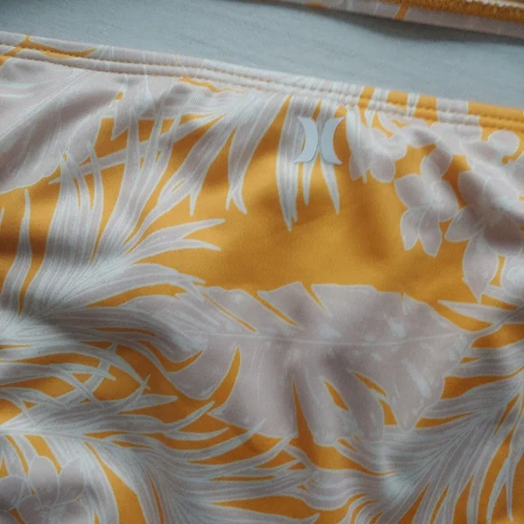 HURLEY NEW Tropical Sunburst Bikini Set - Picture 9 of 11